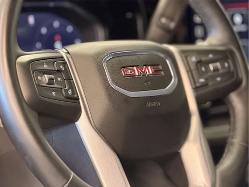 Certified 2025 GMC Sierra 1500 SLT AWD/4WD image 39