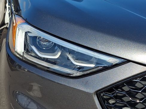 Used 2019 Ford Edge ST w/ Equipment Group 401A AWD/4WD image 9