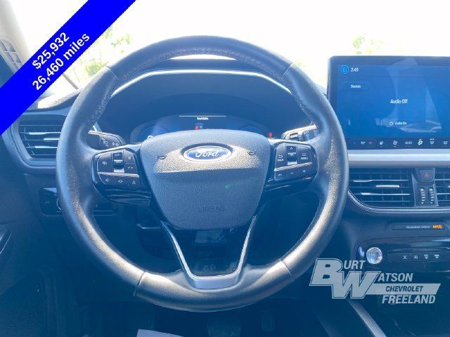 Used 2025 Ford Escape Platinum AWD/4WD image 24