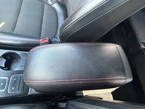 Used 2024 Ford Escape ST-Line image 44