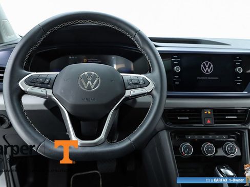 Used 2023 Volkswagen Taos SE w/ Panoramic Sunroof Package AWD/4WD image 58
