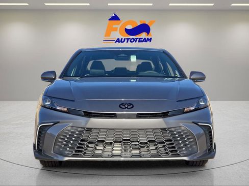 Used 2026 Toyota Camry SE w/ Convenience Package image 7