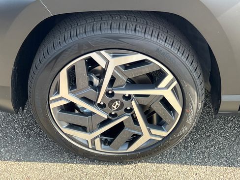 New 2026 Hyundai Elantra Limited image 12