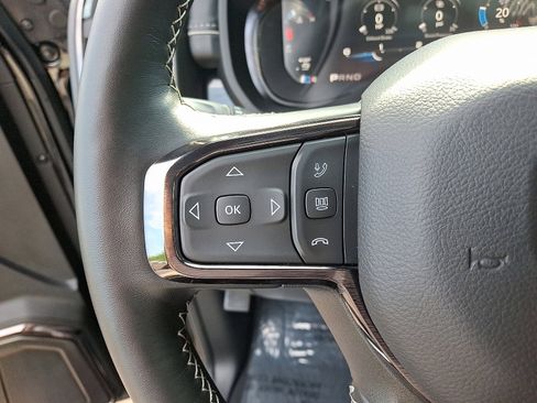 Used 2025 RAM 2500 Limited AWD/4WD image 21