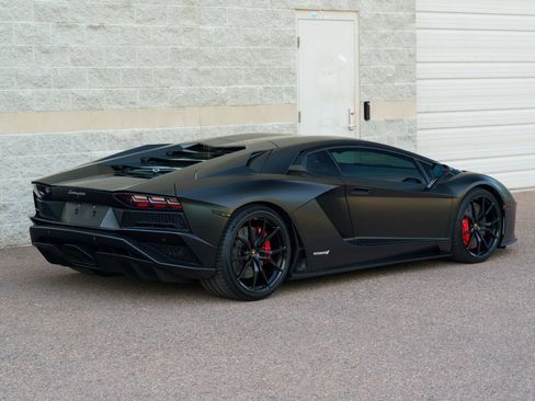 Used 2017 Lamborghini Aventador S AWD/4WD image 29