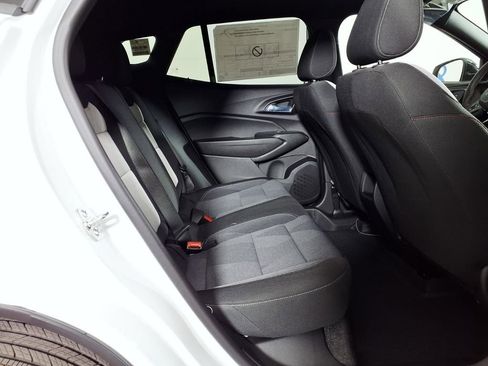 New 2026 Chevrolet Trax RS w/ Sunroof Package image 11