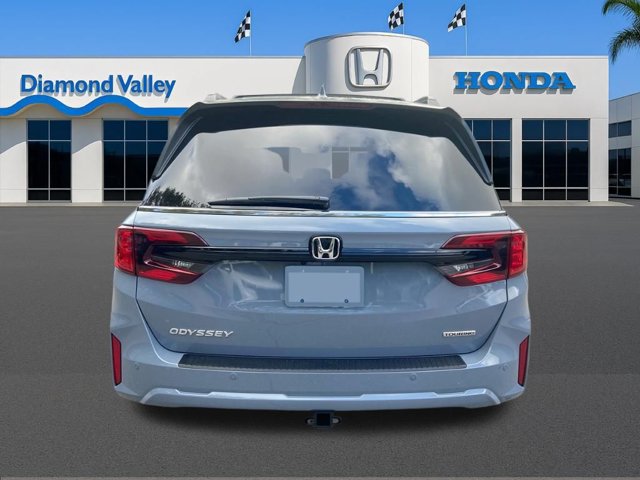 New 2026 Honda Odyssey Touring image 3