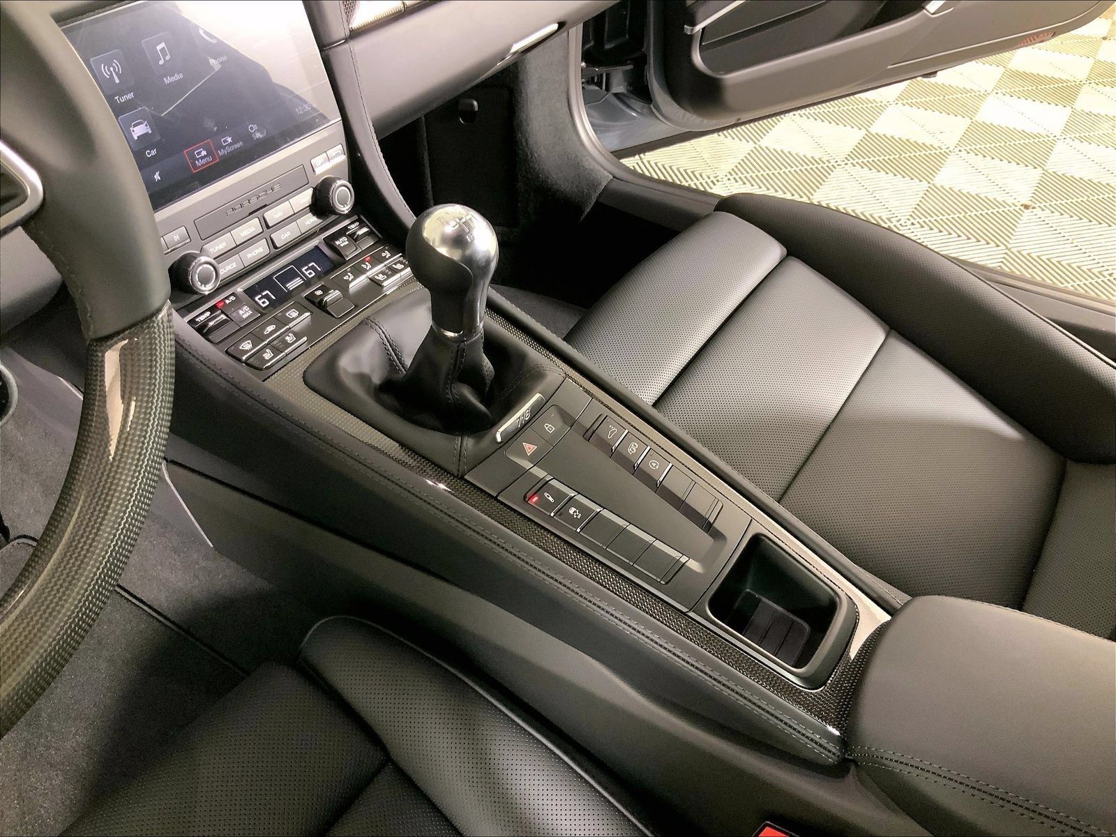 Used 2025 Porsche 718 Cayman S RWD image 15