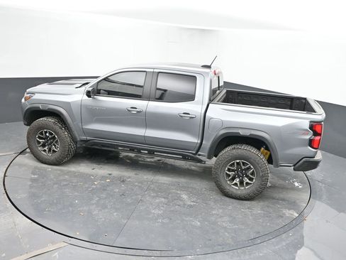 Used 2024 Chevrolet Colorado ZR2 w/ ZR2 Convenience Package III AWD/4WD image 38