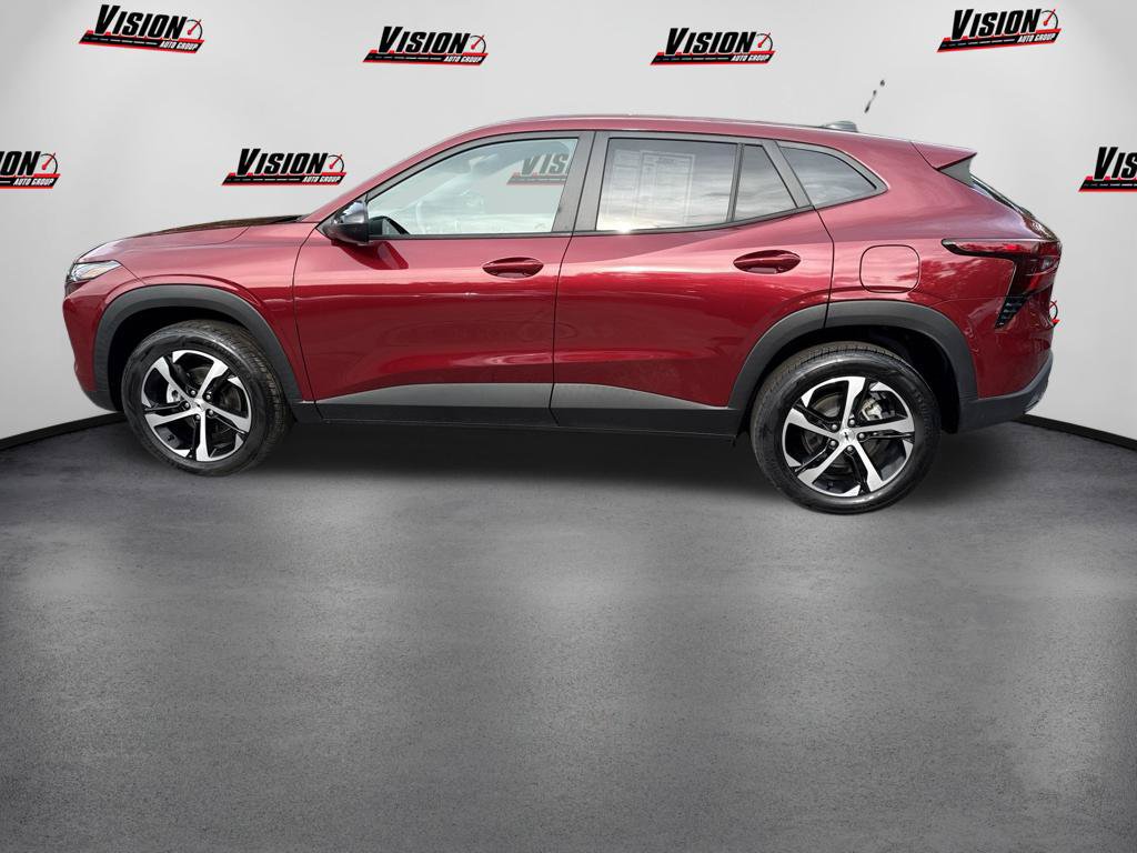 Used 2024 Chevrolet Trax RS FWD image 8
