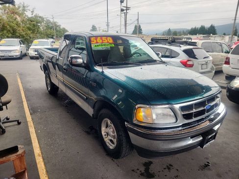 Used 1997 Ford F150 XLT image 4