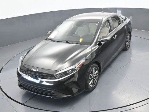 Used 2022 Kia Forte LXS w/ LXS Technology Package image 41