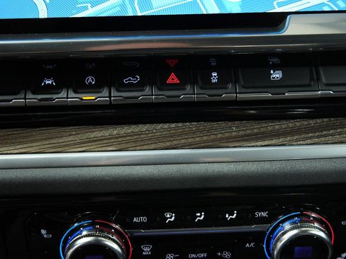 New 2026 GMC Sierra 1500 Elevation image 34