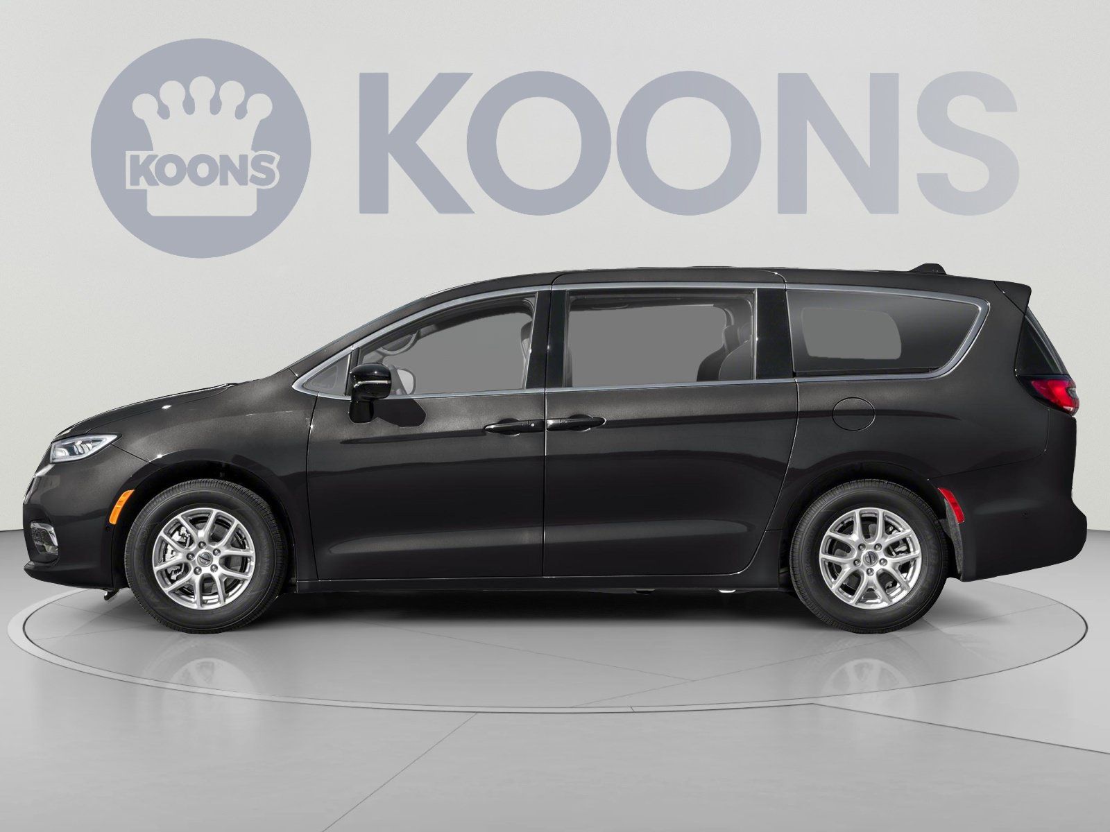 Used 2025 Chrysler Pacifica Select FWD image 4