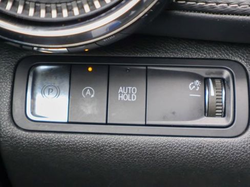Certified 2025 Chevrolet Equinox LT FWD image 18
