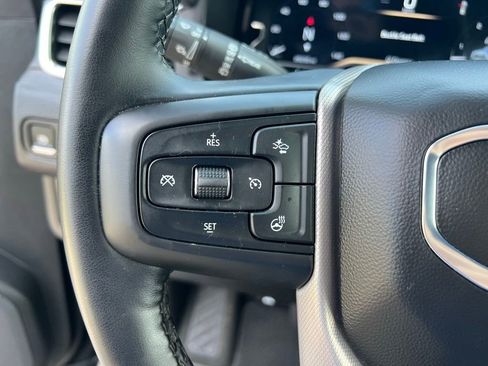 Used 2024 GMC Yukon Denali image 43