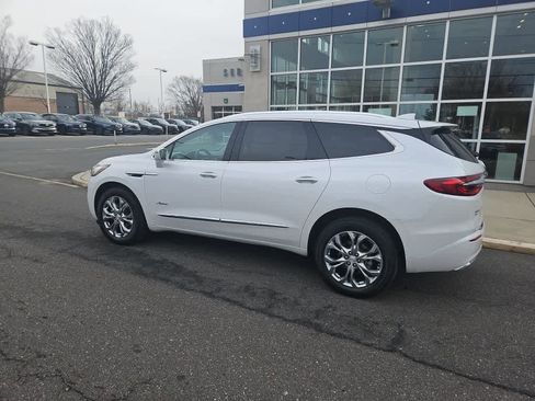Used 2020 Buick Enclave Avenir w/ Avenir Technology Package image 10