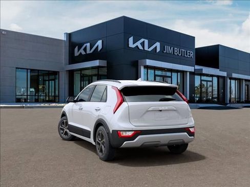 New 2026 Kia Niro EX image 4