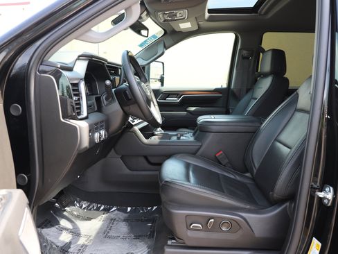 Used 2025 GMC Sierra 2500 Denali AWD/4WD image 22