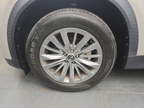 Used 2024 MAZDA CX-90 3.3 Turbo w/ Preferred Plus AWD/4WD image 13