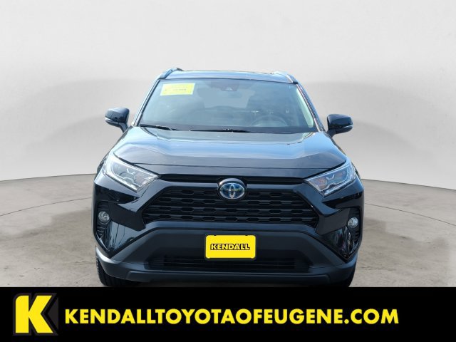 Used 2021 Toyota RAV4 XLE w/ Convenience Package AWD/4WD image 2