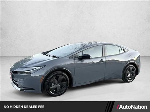 Used 2026 Toyota Prius Plug-In Hybrid FWD image 1