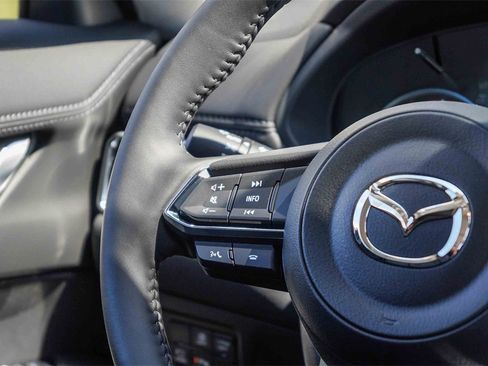 New 2025 MAZDA CX-5 AWD 2.5 S w/ Premium Plus Pkg image 16