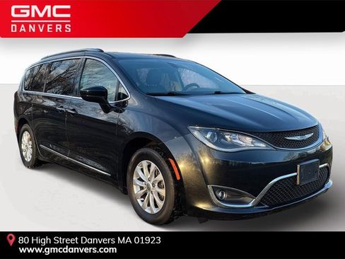 Used 2018 Chrysler Pacifica Touring-L image 1