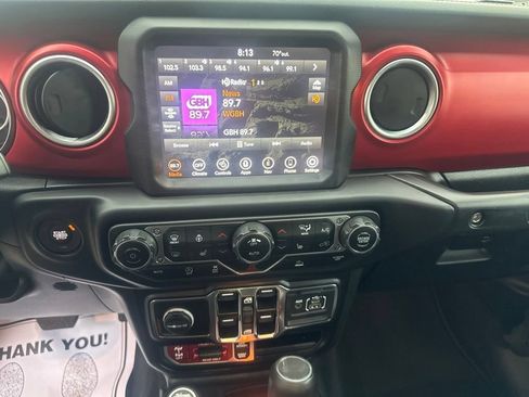 Used 2023 Jeep Wrangler Unlimited Rubicon w/ Cold Weather Group AWD/4WD image 28