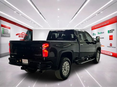 Used 2023 Chevrolet Silverado 2500 High Country w/ Z71 Off-Road Package AWD/4WD image 7