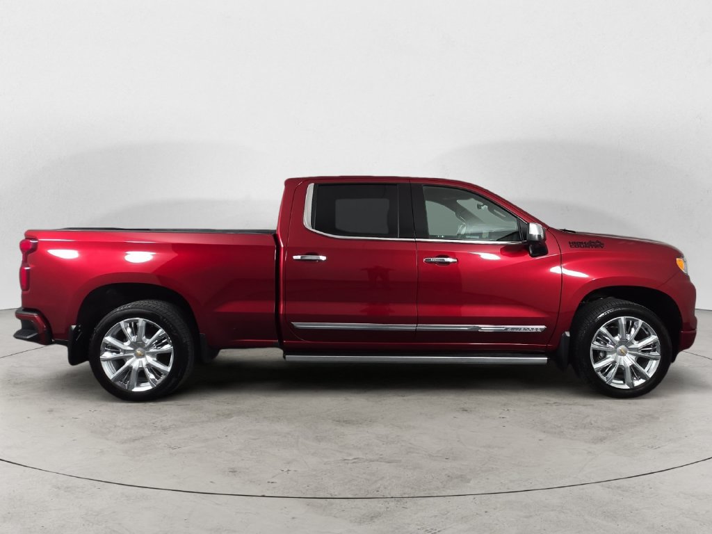 Certified 2024 Chevrolet Silverado 1500 High Country w/ High Country Premium Package AWD/4WD image 4