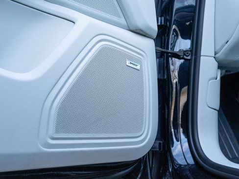 Certified 2026 Porsche Macan S image 22