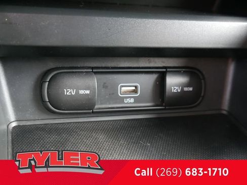 Used 2022 Kia Soul LX image 31