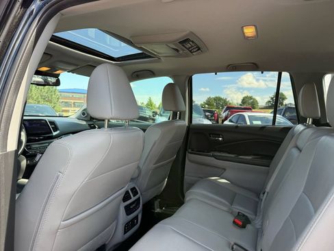 Used 2017 Honda Pilot Touring image 22