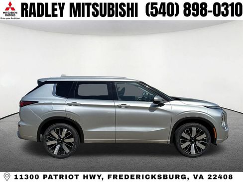 New 2026 Mitsubishi Outlander SEL image 21