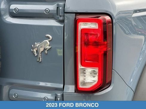 Used 2023 Ford Bronco 4-Door AWD/4WD image 30