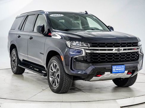 Used 2022 Chevrolet Tahoe Z71 w/ Luxury Package AWD/4WD image 15