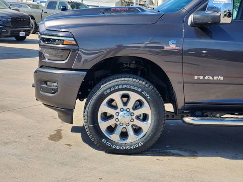 New 2026 RAM 2500 Laramie w/ Sport Appearance Package AWD/4WD image 10
