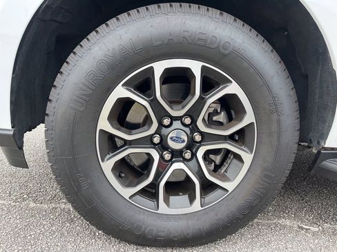 Used 2022 Ford Expedition XLT image 9