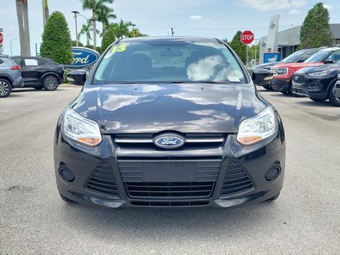 Used 2013 Ford Focus SE FWD image 2