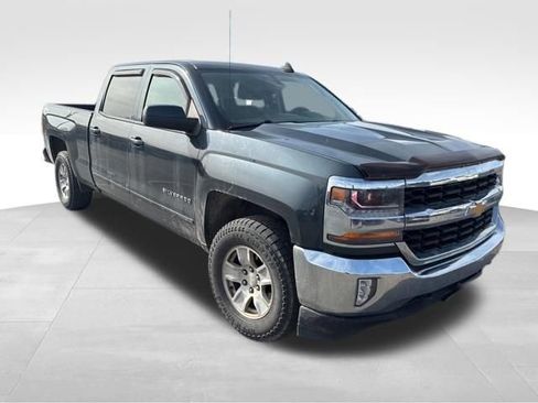 Used 2017 Chevrolet Silverado 1500 LT w/ All Star Edition AWD/4WD image 3