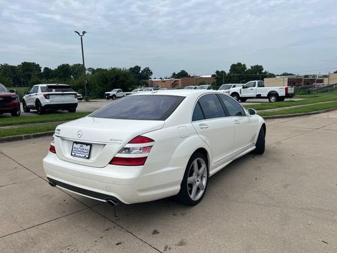 Used 2009 Mercedes-Benz S 550 4MATIC image 7