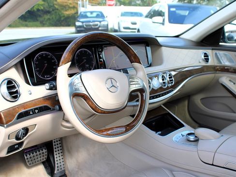 Used 2014 Mercedes-Benz S 550 Sedan image 14