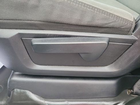 Used 2020 RAM 5500 Tradesman w/ Chrome Appearance Group image 35