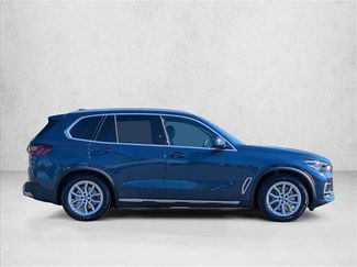 Used 2023 BMW X5 xDrive45e w/ Parking Assistance Package AWD/4WD video 4