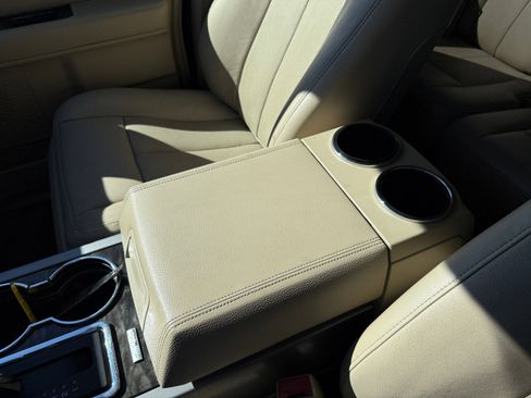 Used 2015 Ford Expedition EL Limited image 14