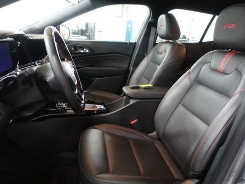Used 2024 Chevrolet Trax RS w/ Driver Confidence Package image 10