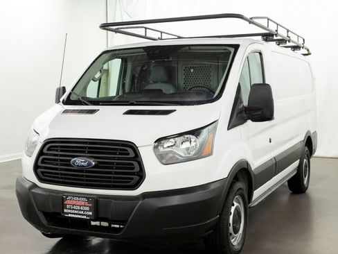 Used 2019 Ford Transit 250 130 Low Roof image 3