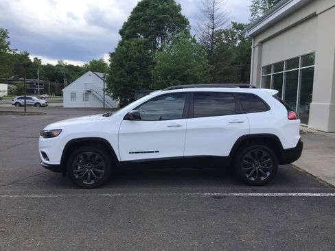 Used 2021 Jeep Cherokee Latitude Lux 80th Anniv w/ Quick Order Package 26U 80TH AWD/4WD image 4