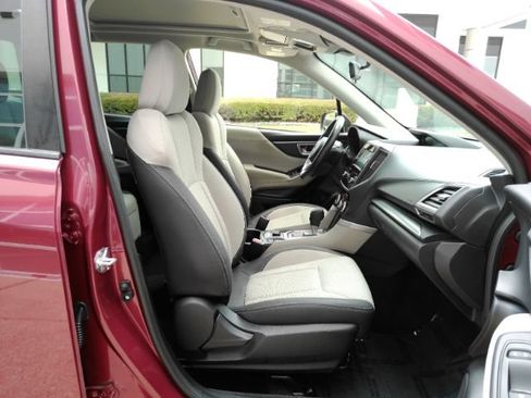 Used 2023 Subaru Forester Premium AWD/4WD image 19